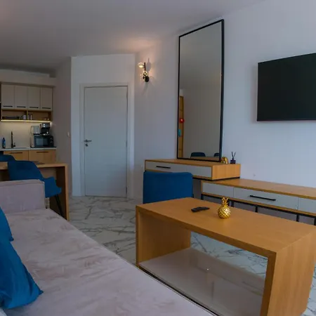 Luxury 1 Bedroom 3rd Floor Apartman Várna